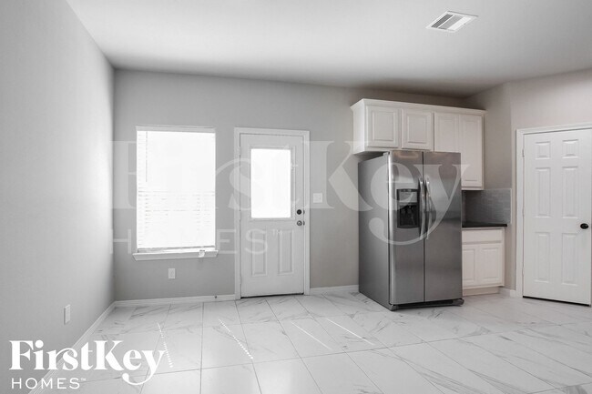 Building Photo - 7238 Foxtail Mdw Ct