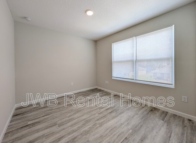 Building Photo - 7630 Cocoa Ave