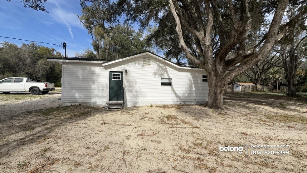 Building Photo - 2211 S Trivet Point