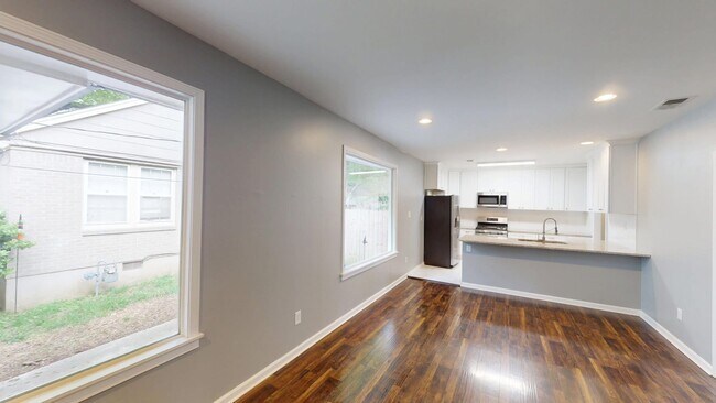 Building Photo - 3573 Galloway Ave