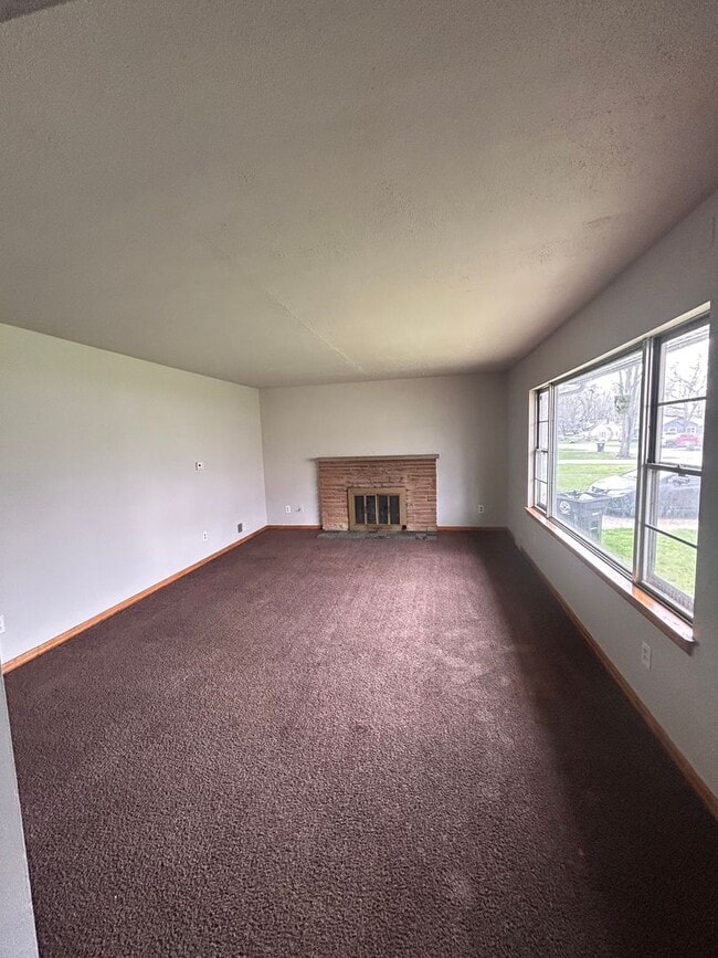 Building Photo - 4607 Euclid Ave