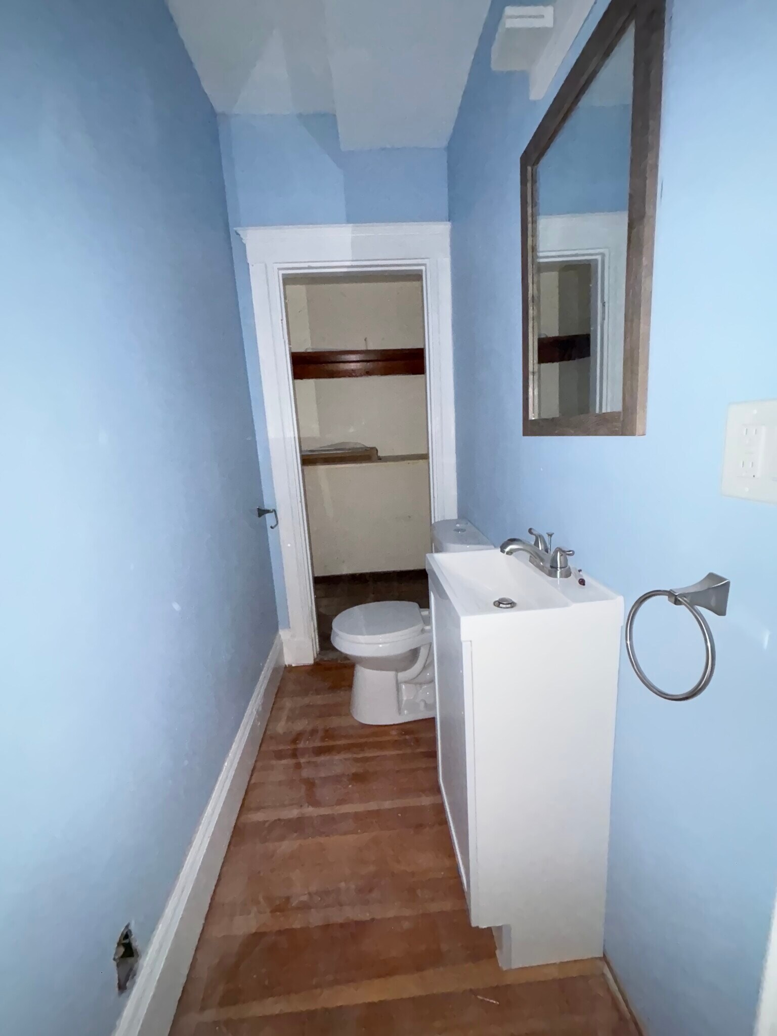 Building Photo - 46 Evelyn St