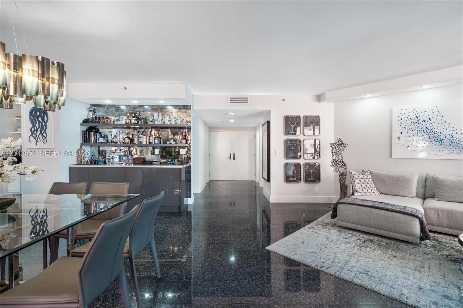 Building Photo - 1581 Brickell Ave