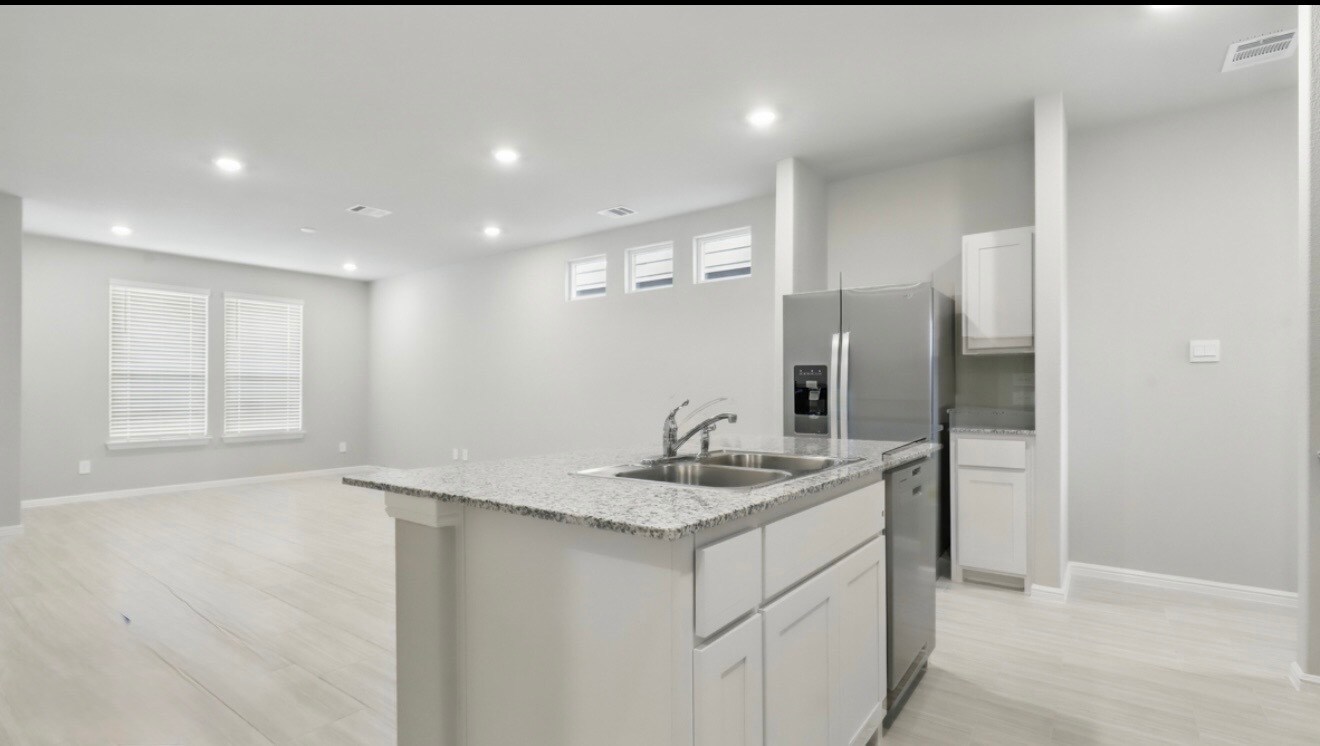 Building Photo - 3148 Strawberry Farm Ln
