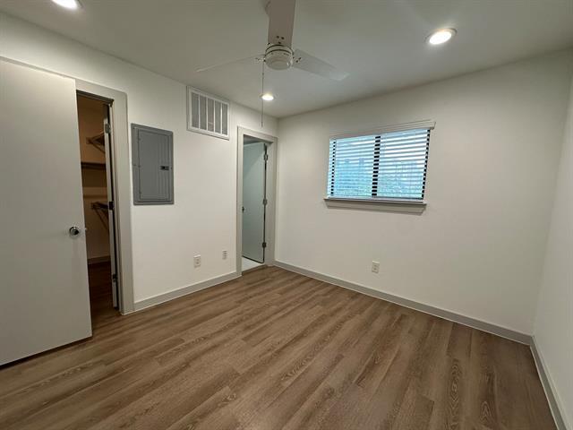 Building Photo - 4526 Munger Ave
