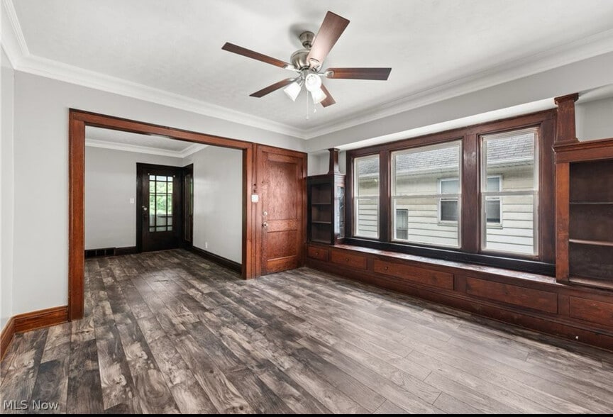 Building Photo - 3352 W 131st St