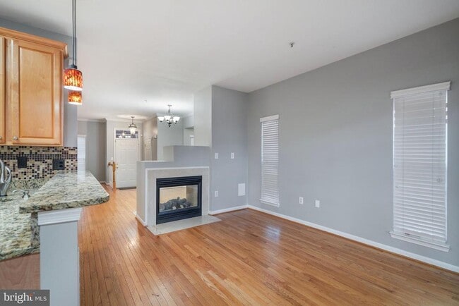 Building Photo - 6081 Madison Pointe Ct