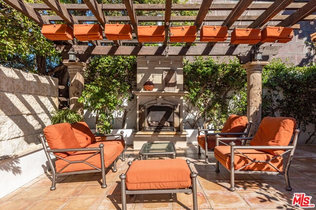 Building Photo - 24408 Malibu Rd