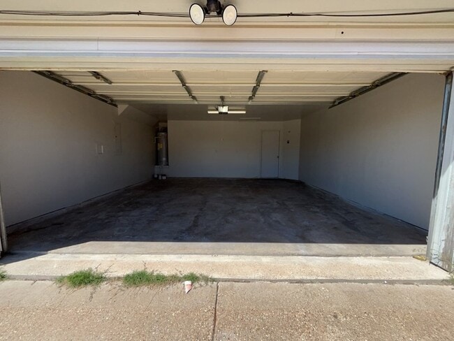 Building Photo - 1452 Gentle Rain Dr