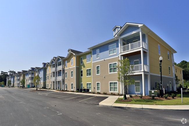 Building Photo - Channel Park