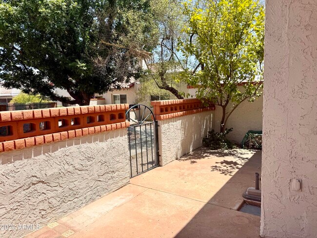 Building Photo - 5147 N 76th Pl