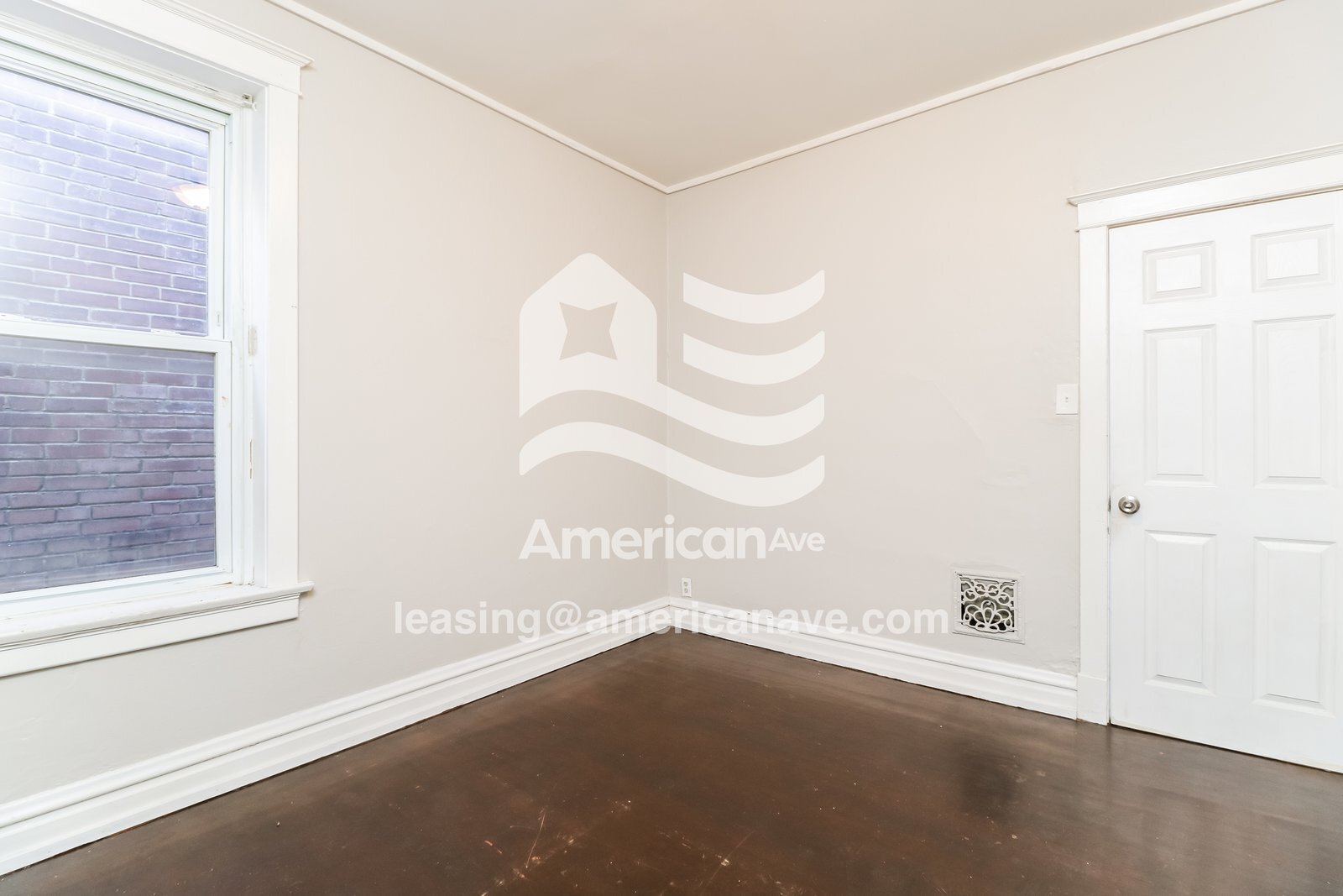 Building Photo - 3711 S Spring Ave