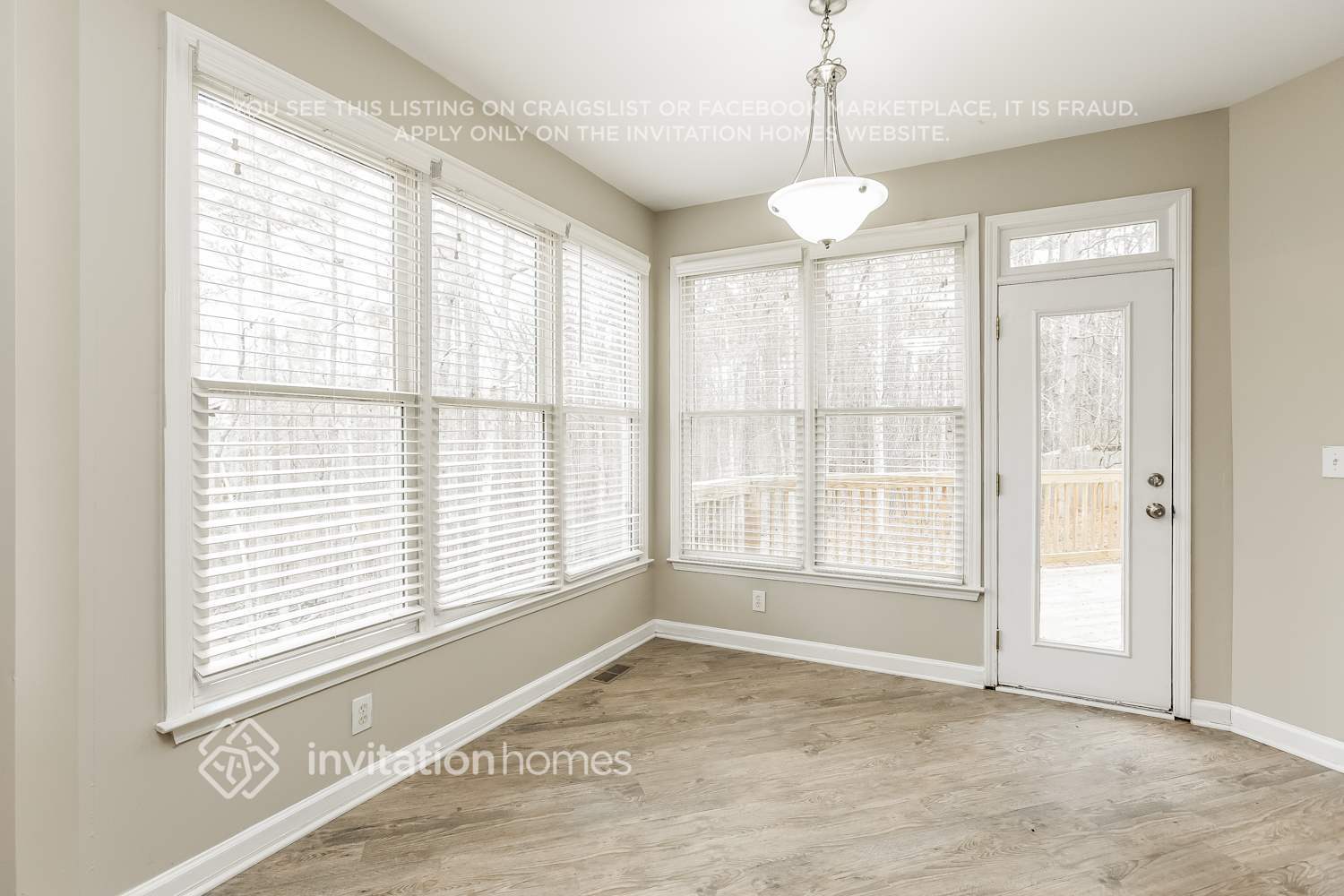 Building Photo - 411 Sycamore Trail