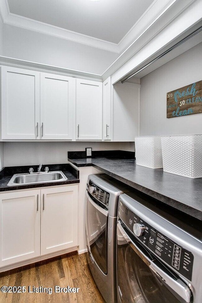 Building Photo - 10719 Jimson St