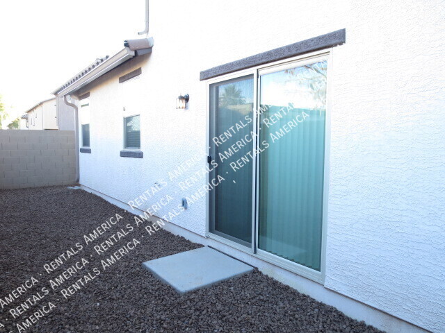 Building Photo - 2417 N 73rd Dr
