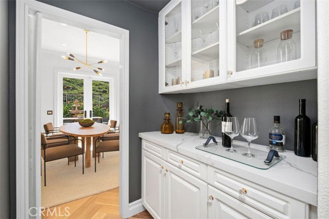 Building Photo - 28401 Via Del Sereno