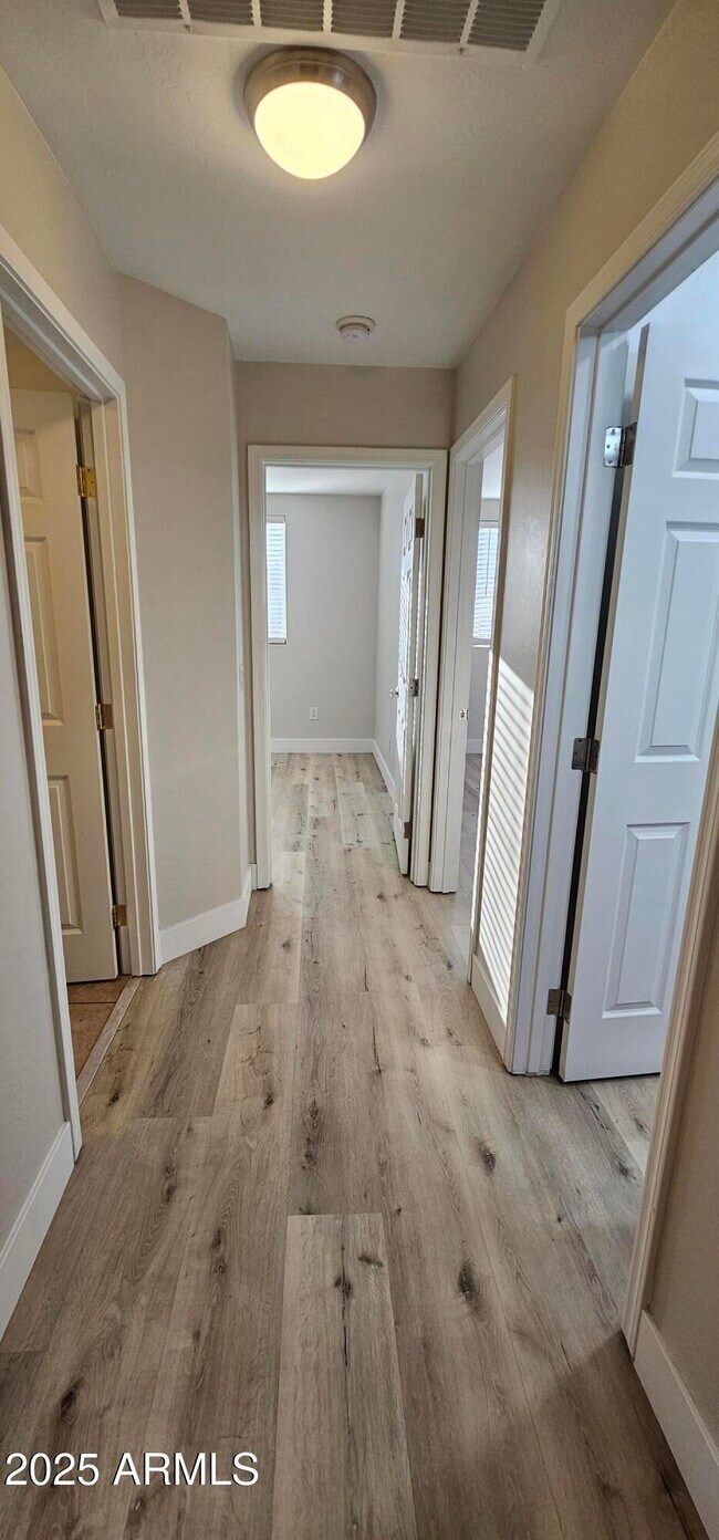 Building Photo - 34811 N 30th Dr