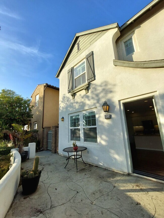 Building Photo - Beautiful townhouse in Ontario-CALL FOR OUR MOVE-IN SPEACIAL