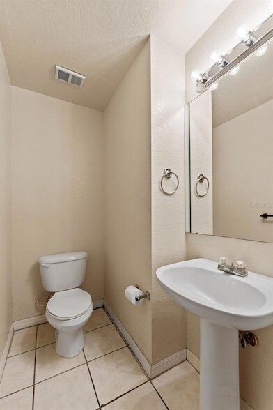 Building Photo - 5039 Sunridge Palms Dr