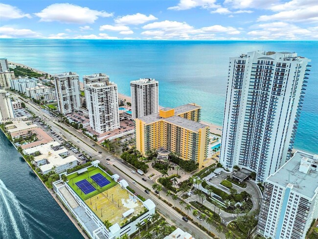 Building Photo - 2501 S Ocean Dr