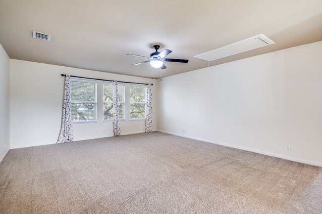 Building Photo - 503 Wildgrove Ln