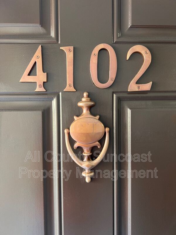 Building Photo - 4102 Heron Way