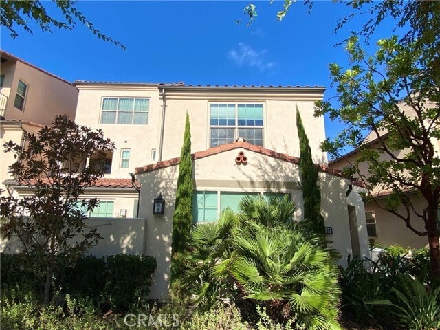 Building Photo - 57 Bronze Leaf