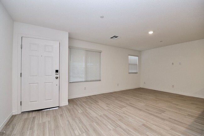 Building Photo - Brand New Build 3-Bedroom Townhome in Nort...