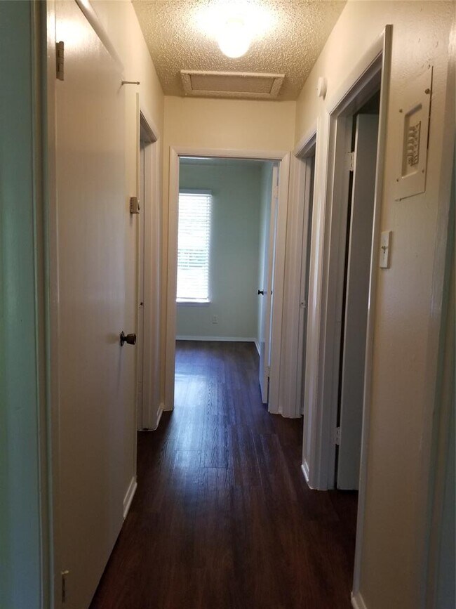 Building Photo - 4502 Banbury Bend