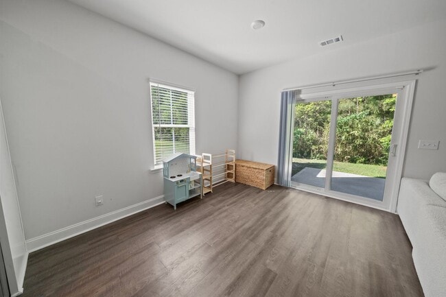 Building Photo - Stunning 3 Bedroom Townhome in Towne Park, Pooler GA
