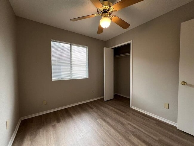 Building Photo - 7209 Aldea Dr