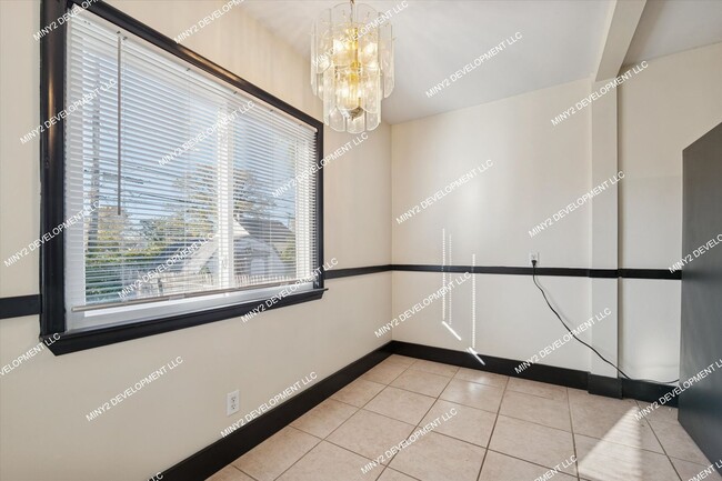 Building Photo - 22618 Maxine St