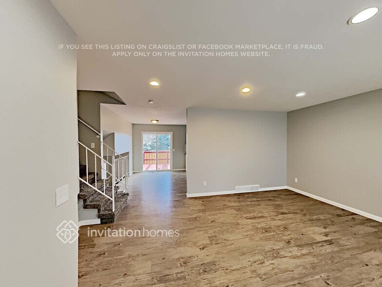 Building Photo - 16533 E Wyoming Dr