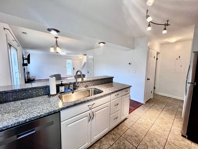 Building Photo - 602 Barwick Ct