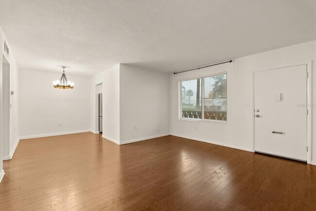 Building Photo - 1140 S Orlando Ave