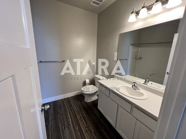 Building Photo - 14488 S Selvig Way