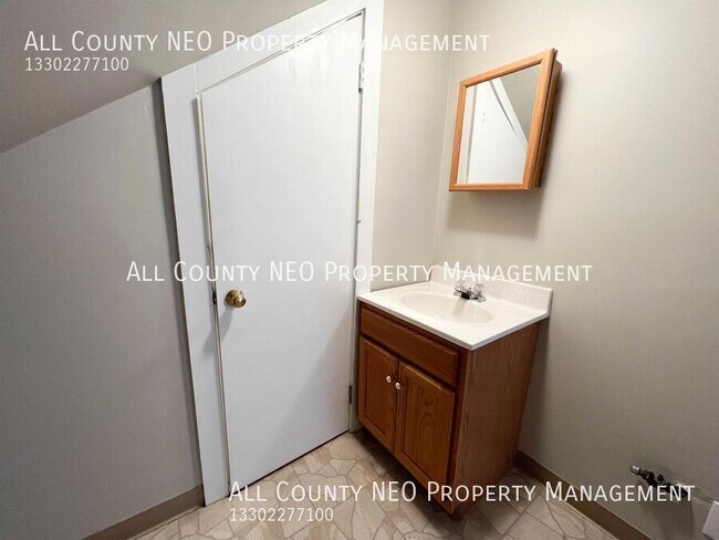 Building Photo - 1442 Cordova Ave