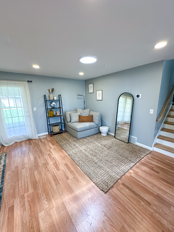 Building Photo - 980 Country Hills Dr