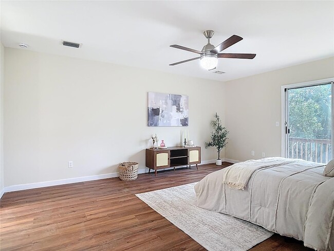 Building Photo - 289 Gull Dr S