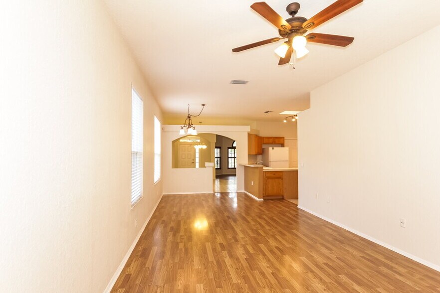 Building Photo - 12262 Hollybush Terrace