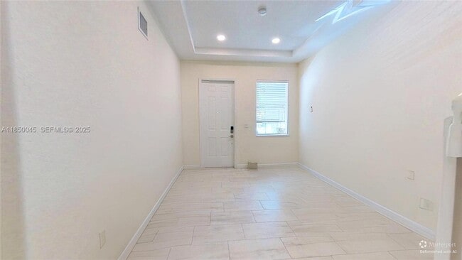 Building Photo - 1420 SE 26th Ave