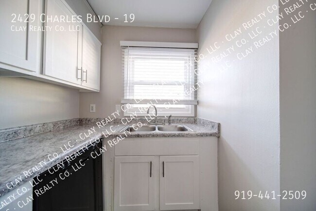 Building Photo - 2429 Charles Blvd
