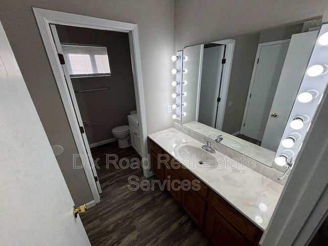 Building Photo - 11881 Hitchcock Dr