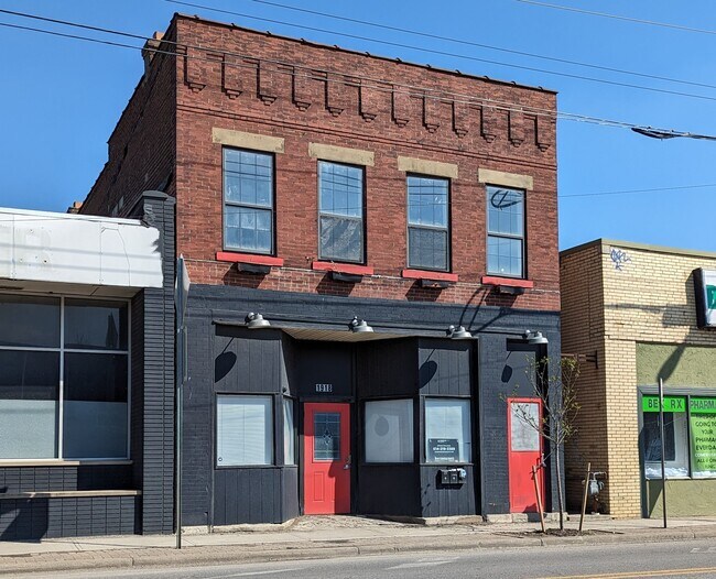 Primary Photo - 1918 Parsons Ave