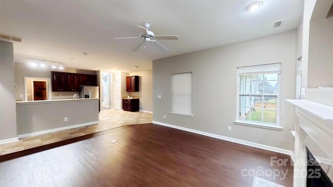 Building Photo - 2442 Windsor Chase Dr