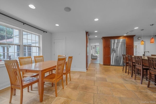 Building Photo - 87 Arleigh Rd