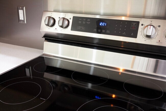 Building Photo - 289 Governors Park Rd