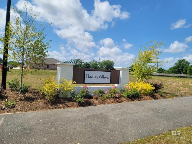Building Photo - 14693 Dayton Cir