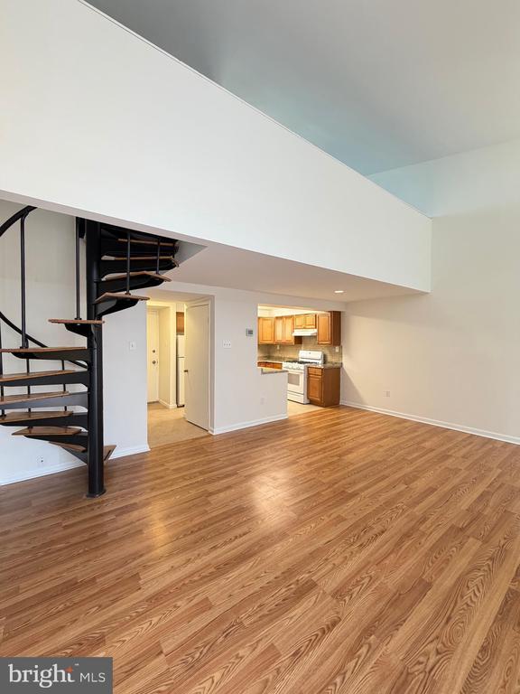 Building Photo - 5485 Harpers Farm Rd