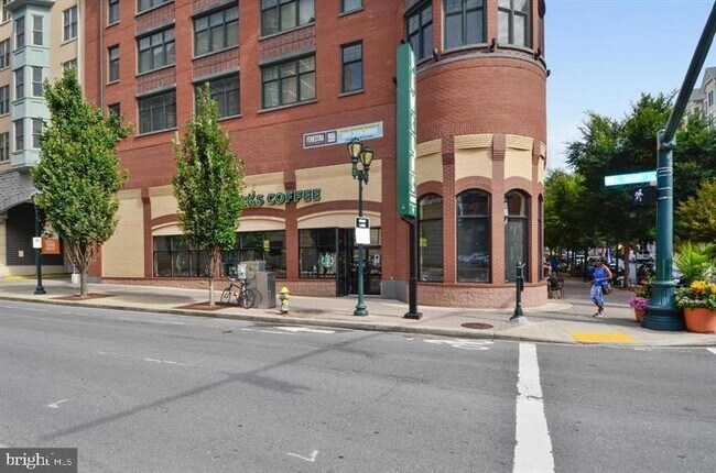 Building Photo - 464 Winding Rose Dr